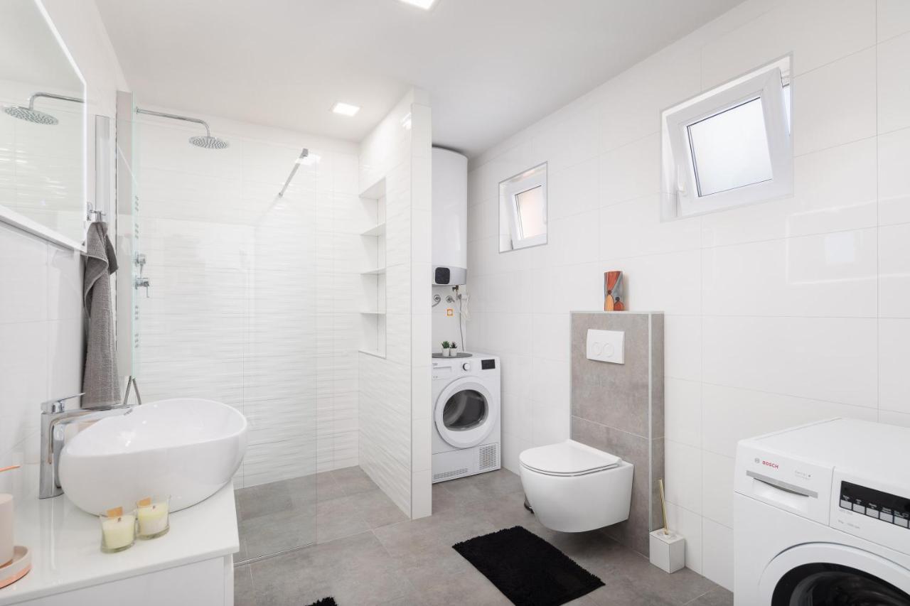 Solaris Holiday Home - Private Pool Stanici Экстерьер фото